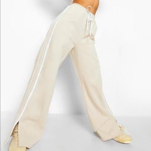 Boohoo Side Stripe Wide‎ Leg Sweatpants